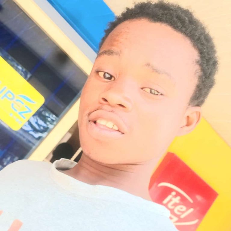 Movic ft Samrado - Pay Day